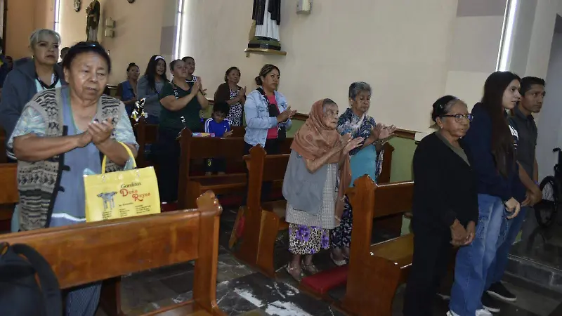 Misa en honor a San Miguel y sus arcángeles San Gabriel y San Rafael.